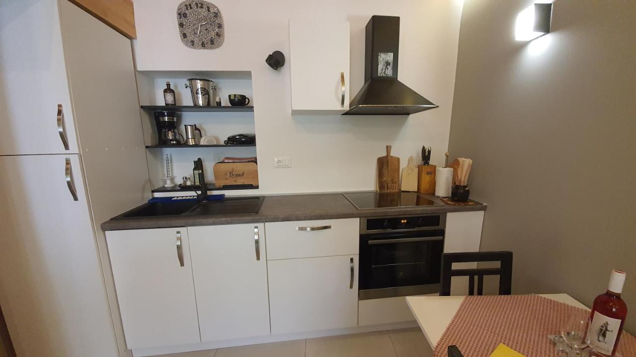 Franceska Apartmani Cres Exterior foto