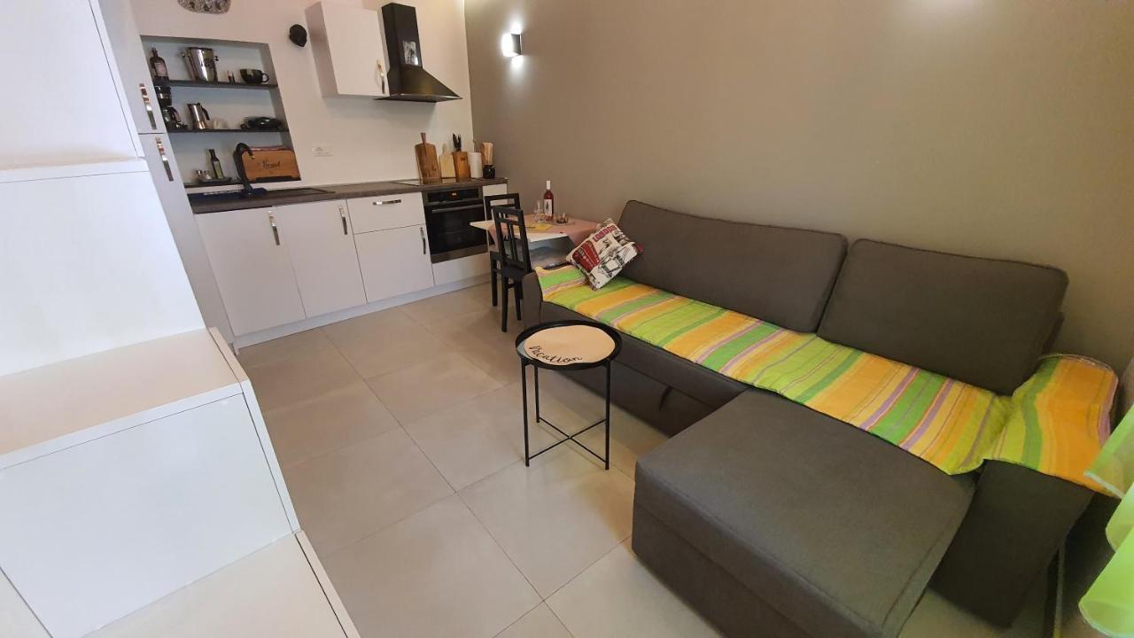 Franceska Apartmani Cres Exterior foto