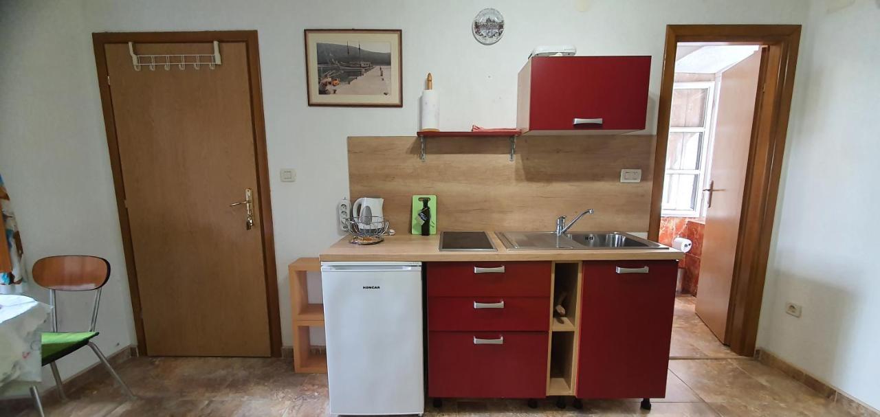 Franceska Apartmani Cres Exterior foto